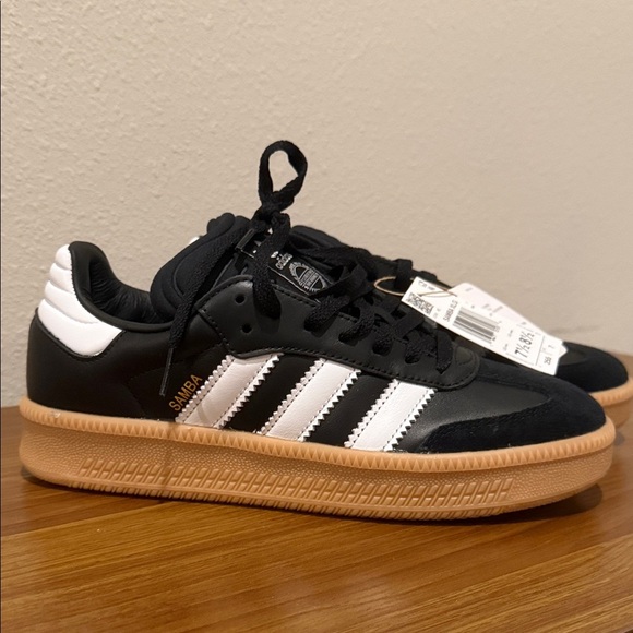 Adidas Samba XLG Shoes Black and White - Picture 2 of 10